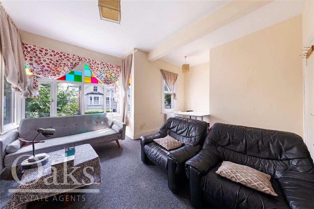 Property photo 2 of 8 Picture No. 05