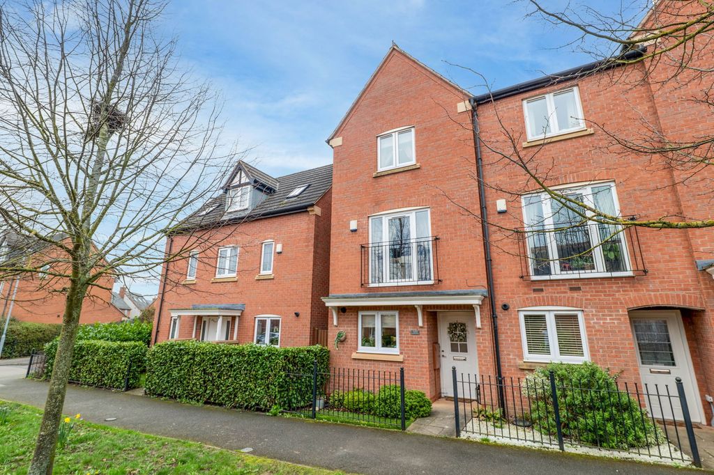 Property photo 1 of 24