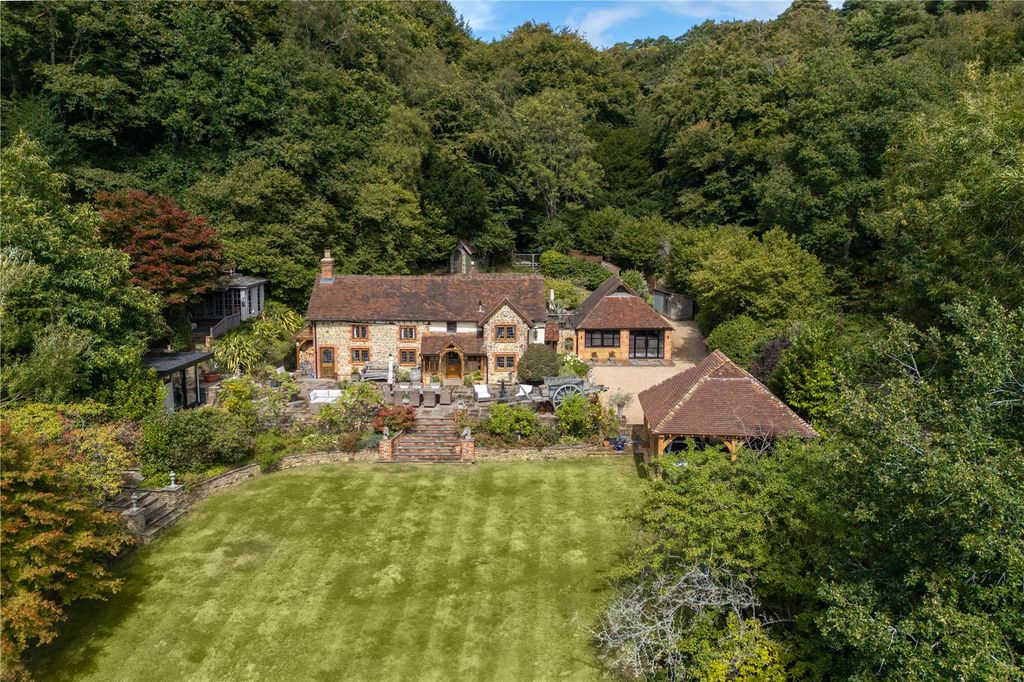 Property photo 1 of 63 Picture No. 95