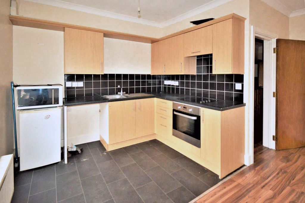 Property photo 3 of 6 Kitchen Area