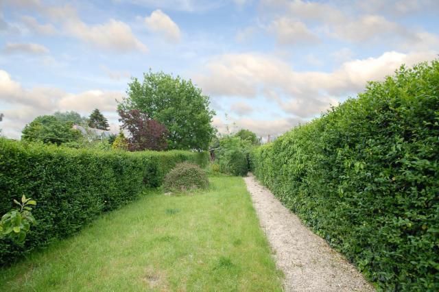 Property photo 2 of 17 Garden