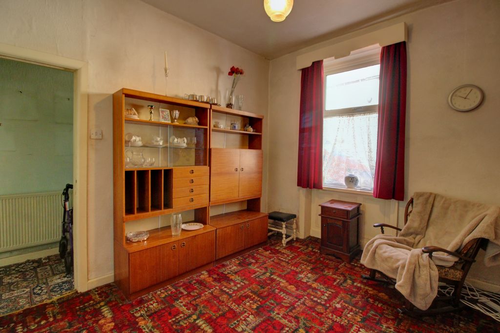 Property photo 3 of 16 3