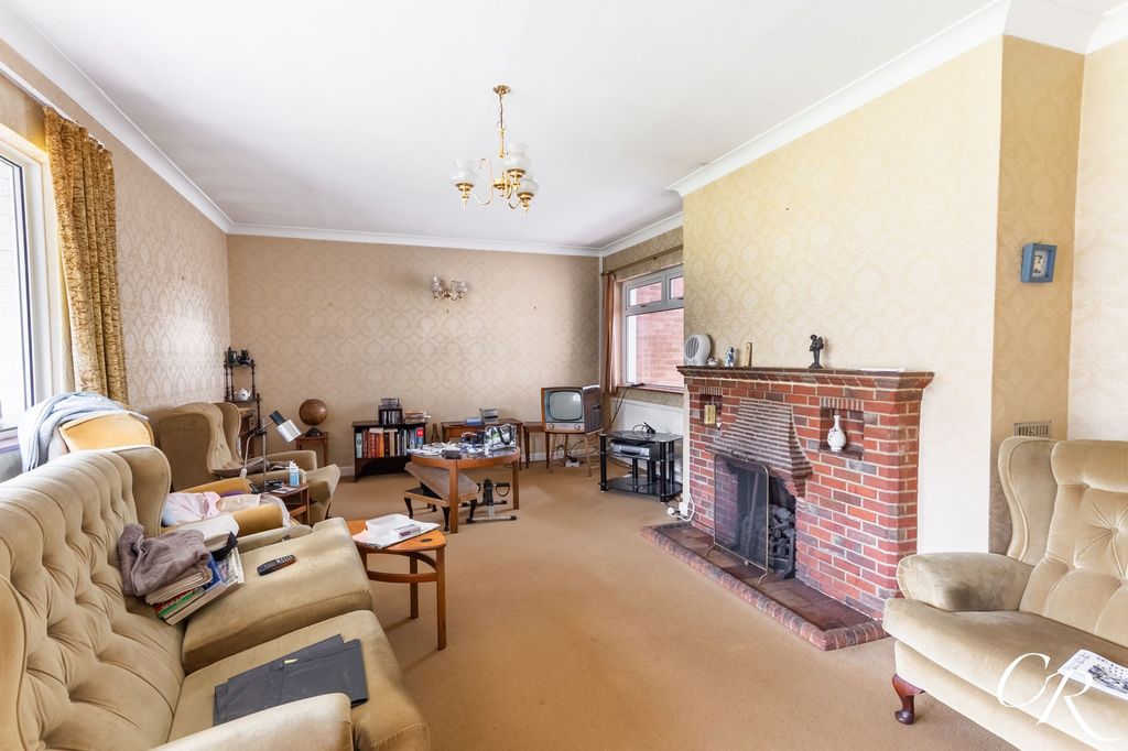 Property photo 2 of 15