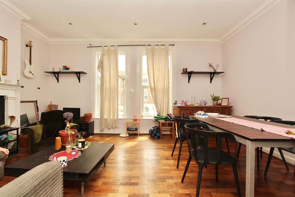 Property photo 1 of 14 Cutlers Terrace, N1