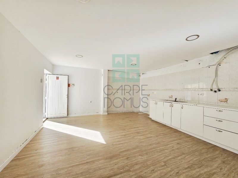 Property photo 1 of 50