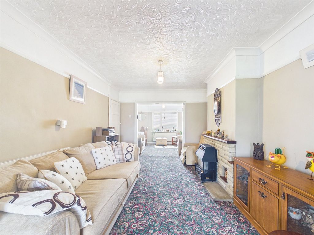 Property photo 3 of 17 Picture No. 05