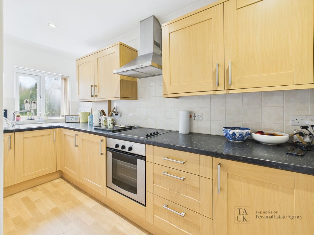 Property photo 3 of 13