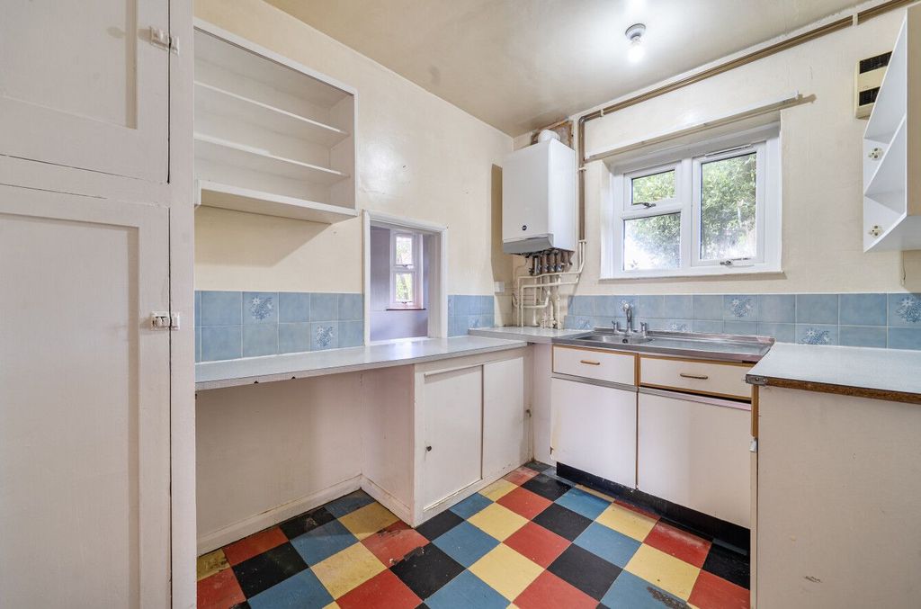 Property photo 3 of 8