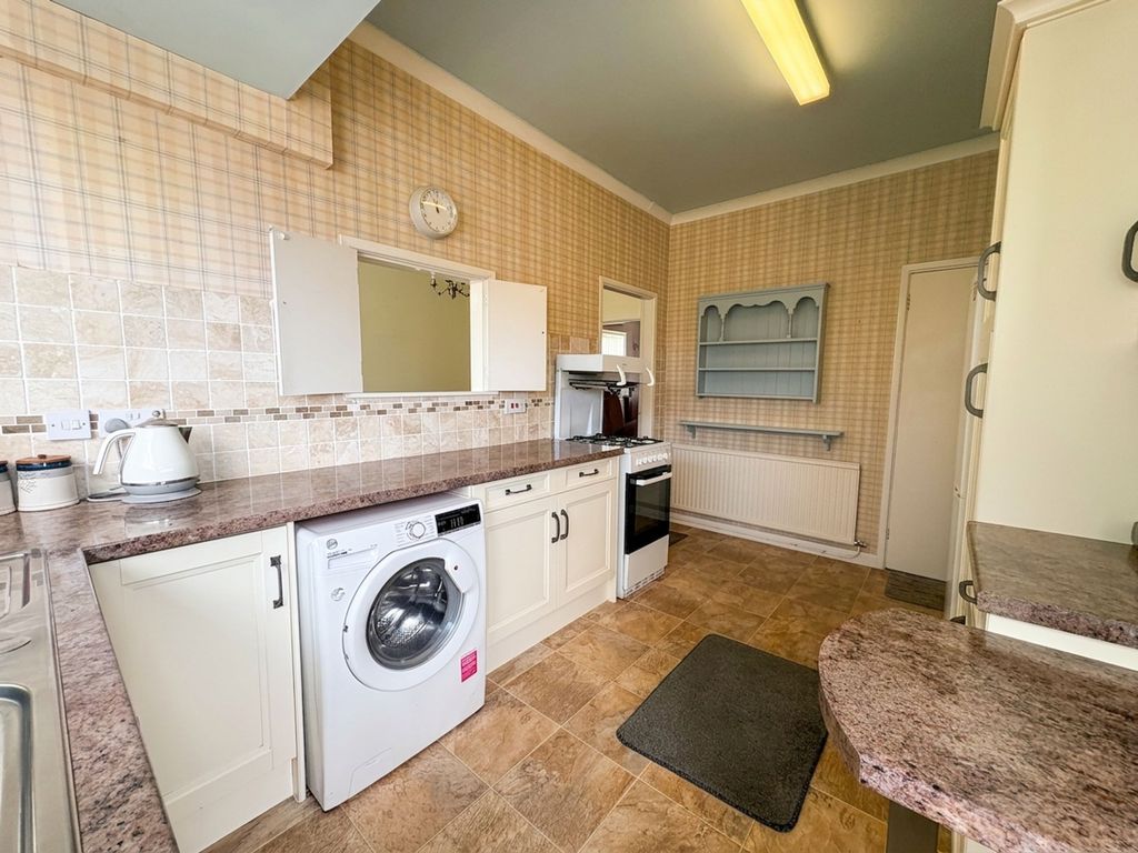 Property photo 2 of 24