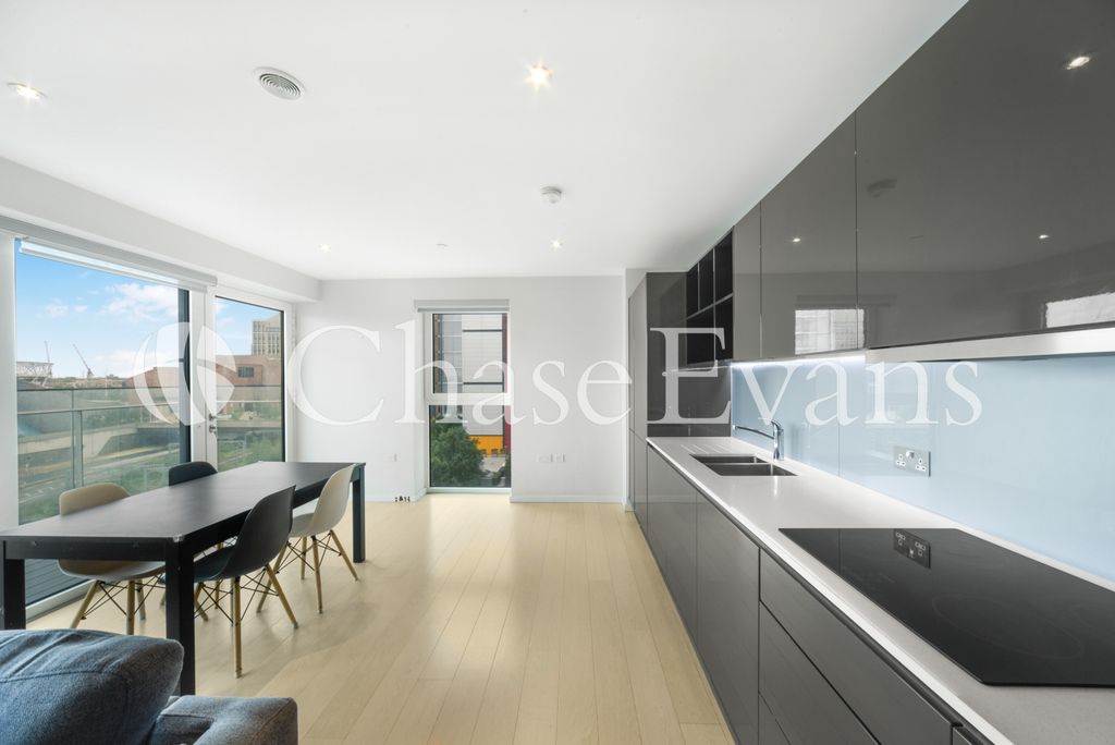 Property photo 2 of 15 Lantana Heights, Gla