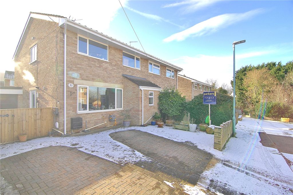 Property photo 1 of 17 Picture No. 28