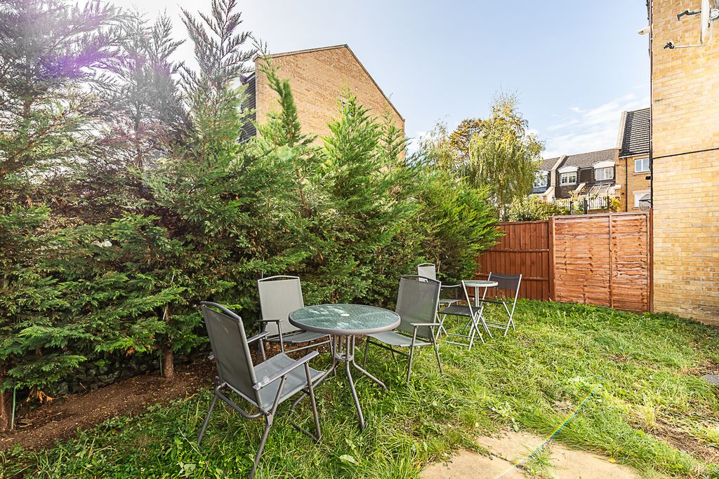 Property photo 3 of 28