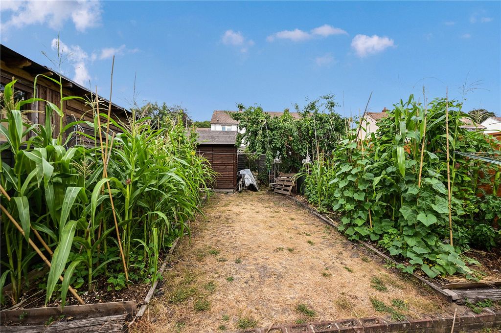 Property photo 3 of 12 Picture No. 05