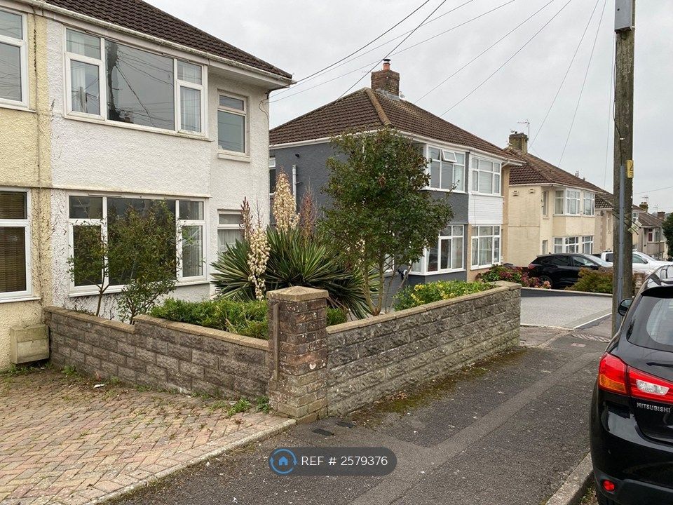 Property photo 2 of 26