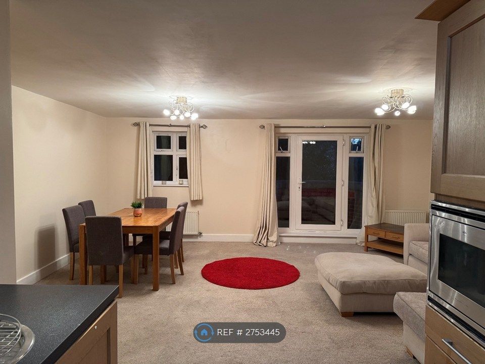 Property photo 3 of 13