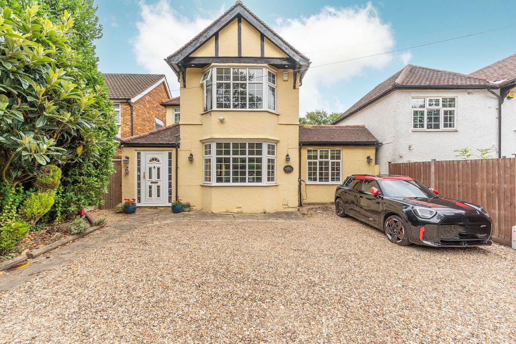 Property photo 1 of 40