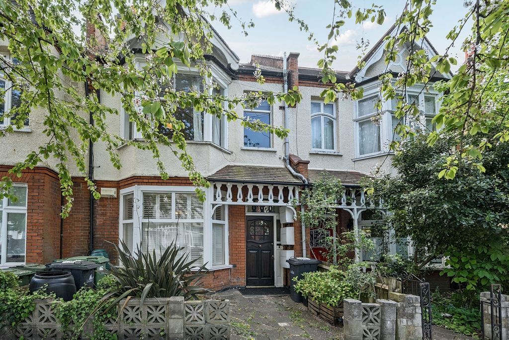 Property photo 1 of 8