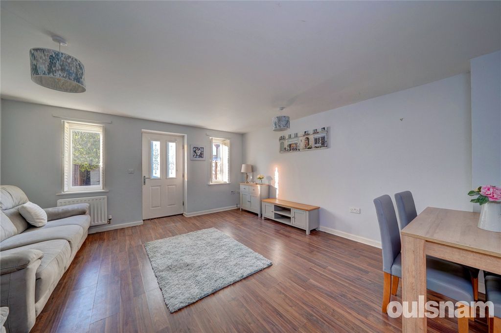 Property photo 2 of 17 Picture No. 05