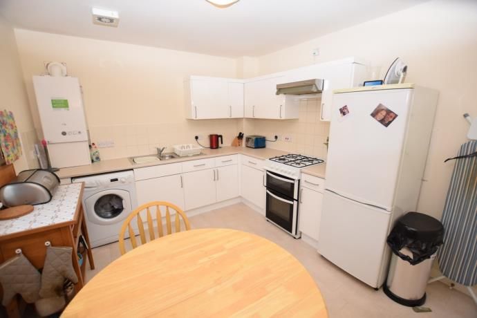 Property photo 3 of 13 Kitchen