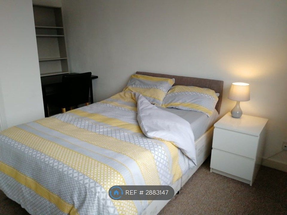 Property photo 2 of 10 Front Bedroom