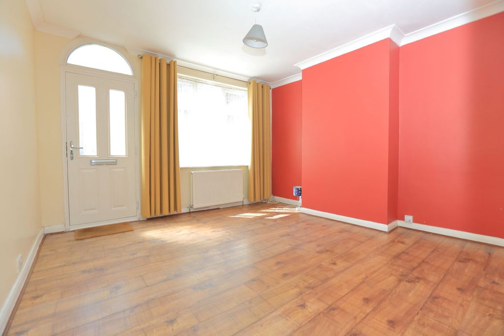 Property photo 2 of 18