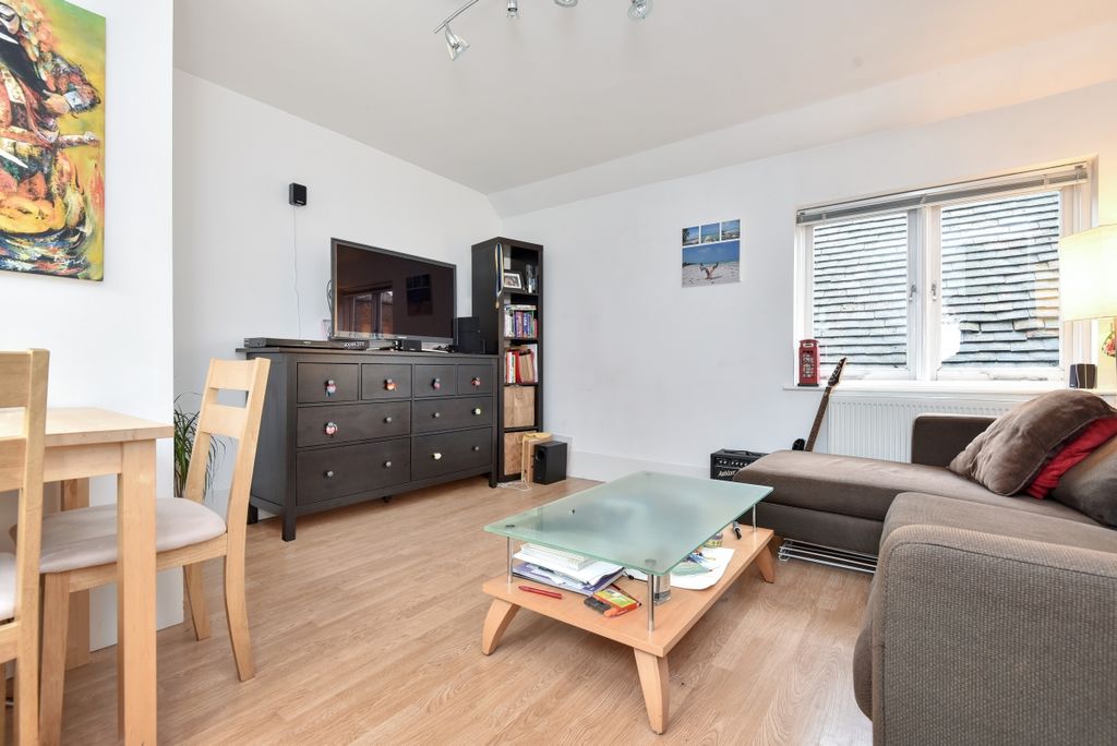 Property photo 3 of 7