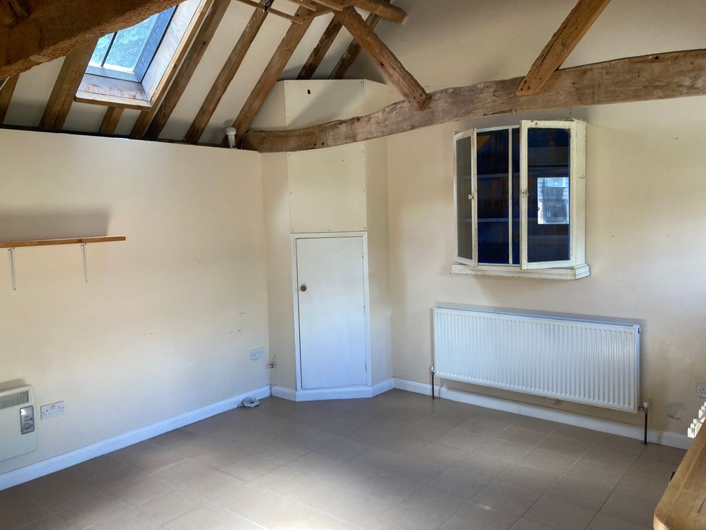 Property photo 2 of 4
