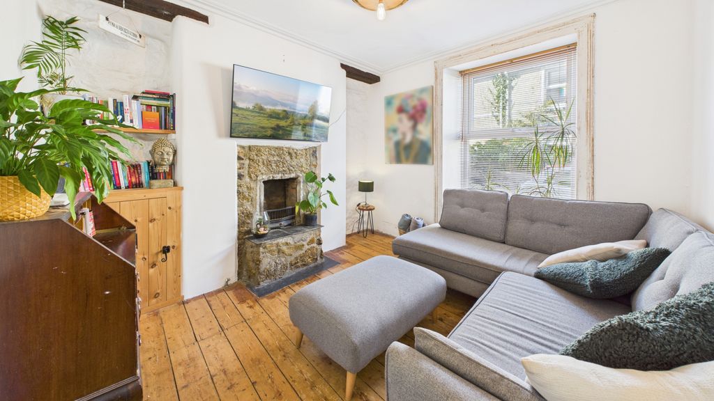 Property photo 3 of 13 Gallery