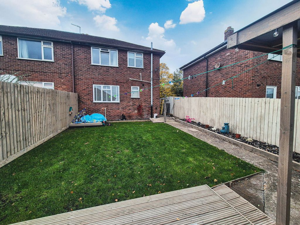 Property photo 2 of 14