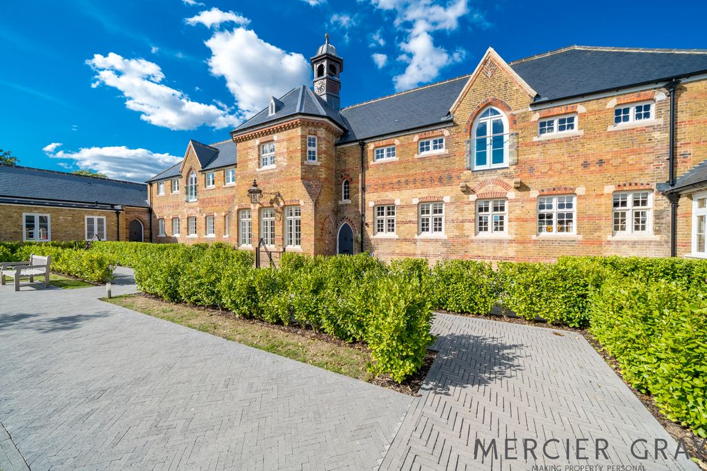 Property photo 3 of 28 Photo 2