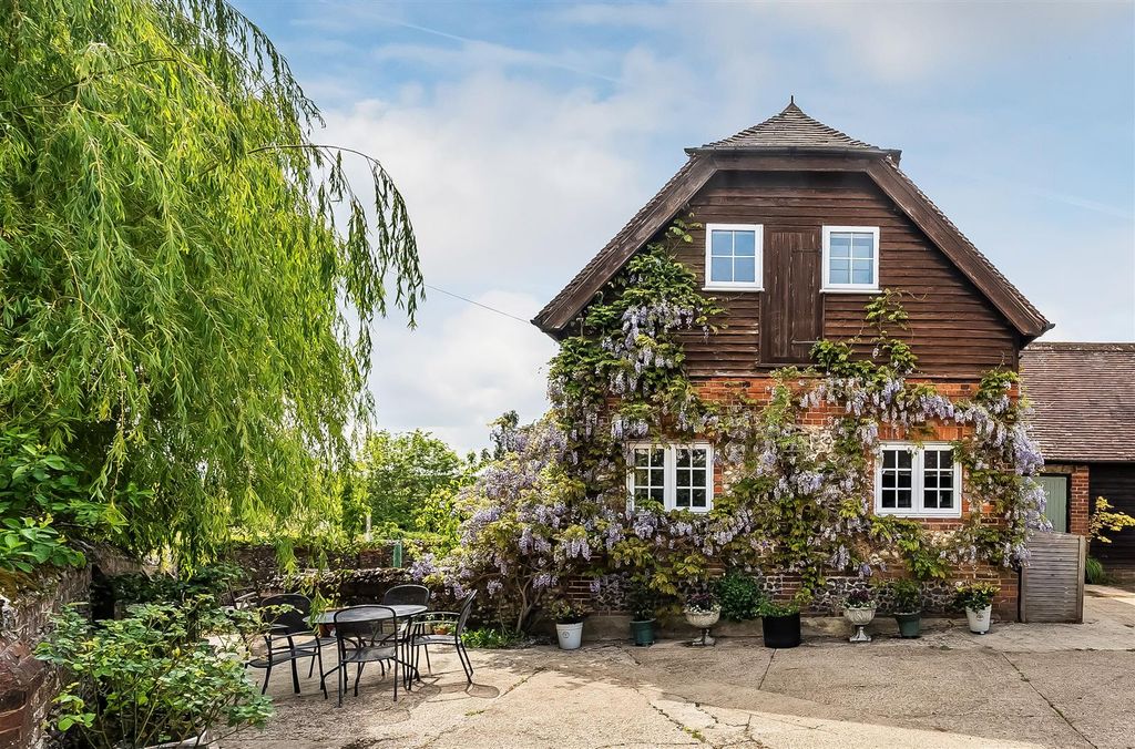 Property photo 1 of 18 The-Byre-Cottage-4 Crop.Jpg
