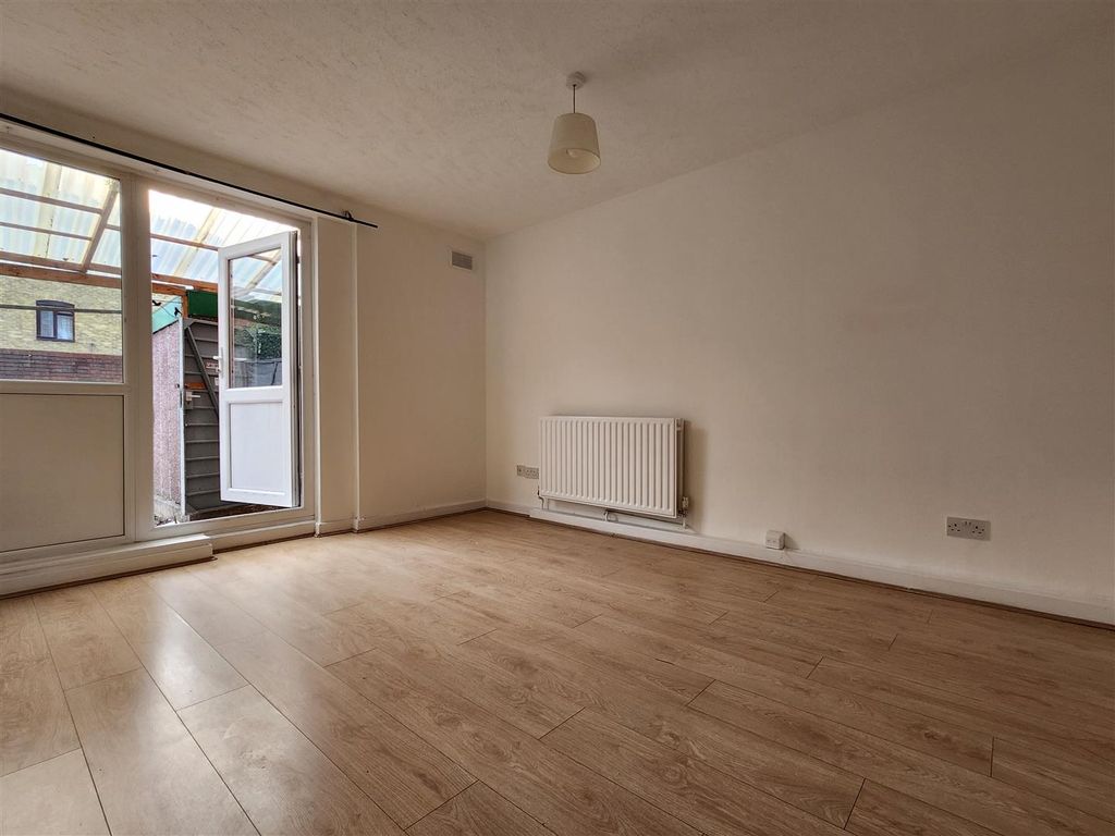 Property photo 3 of 6 20240925_165800.Jpg