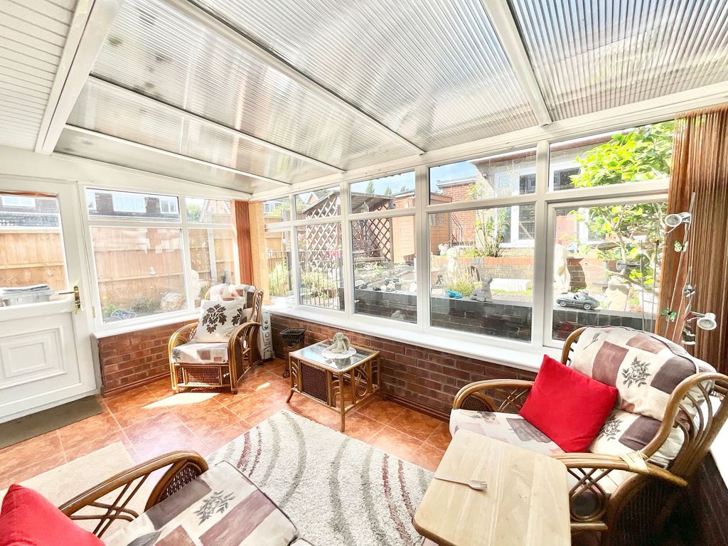 Property photo 2 of 23