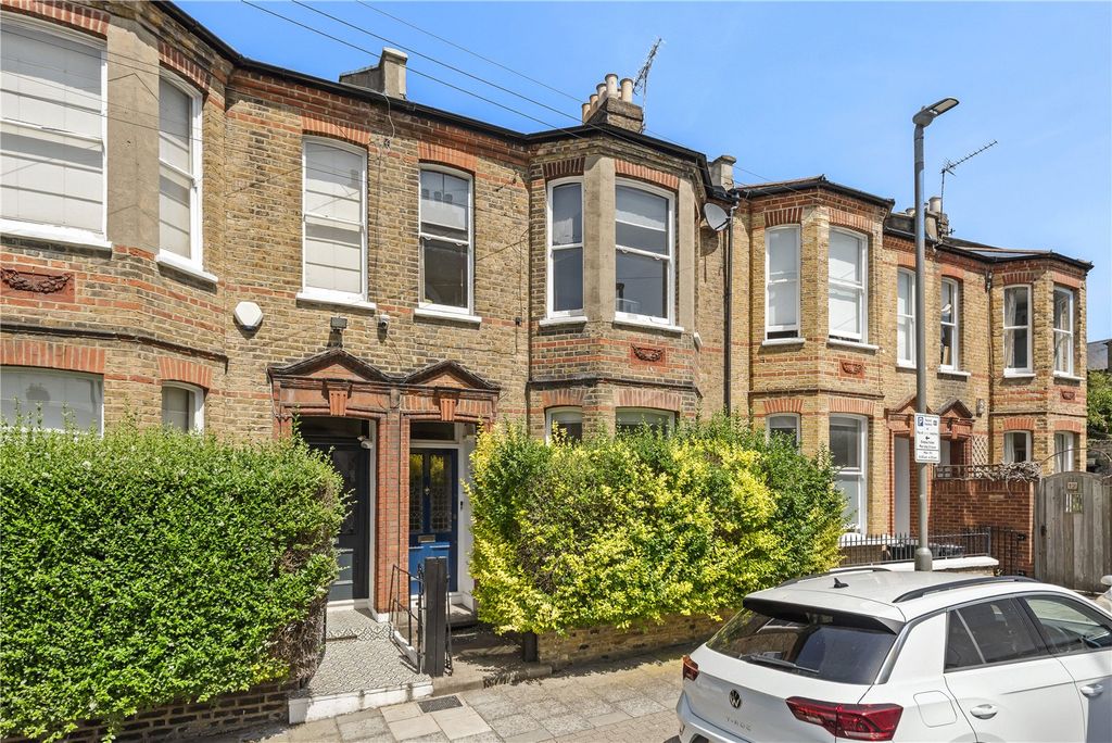 Property photo 1 of 7 Ridgmount Road
