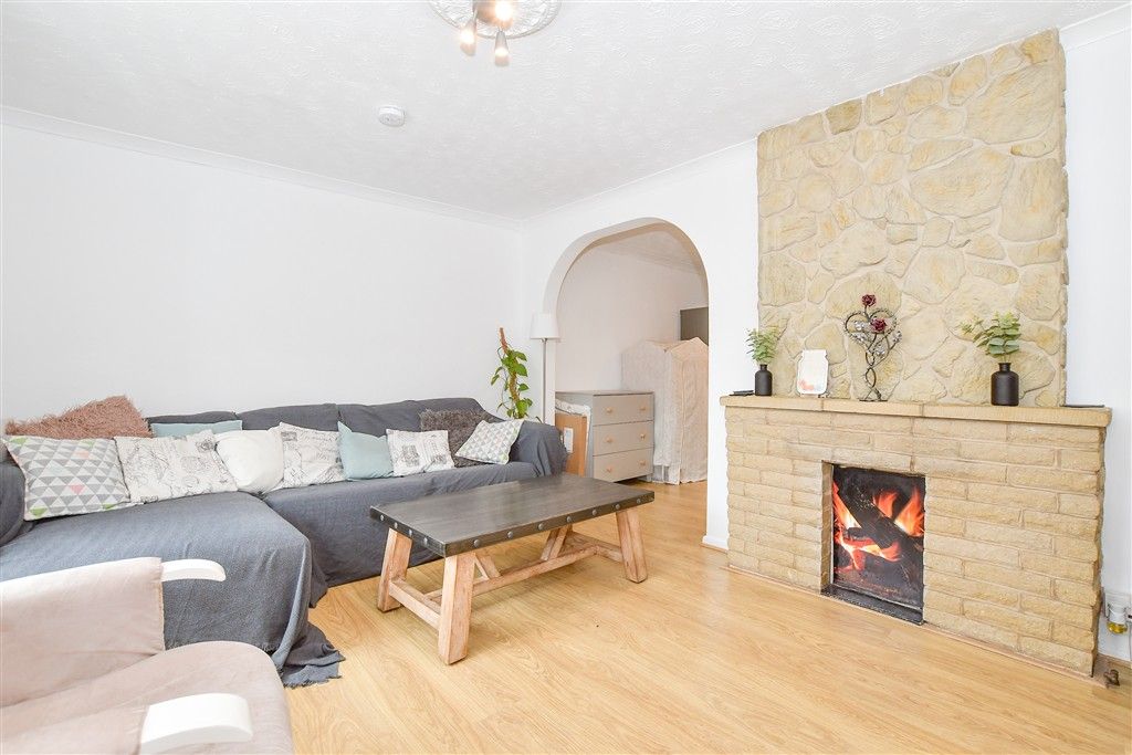 Property photo 2 of 13 Lounge