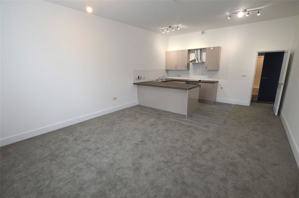 Property photo 3 of 11 Picture No. 19