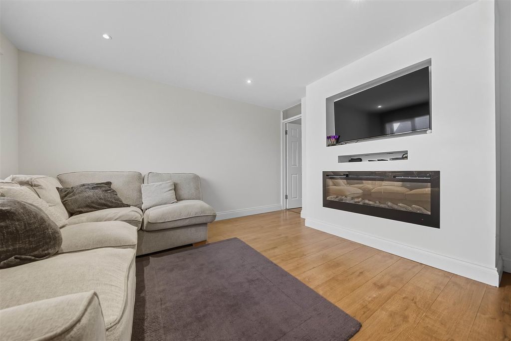 Property photo 3 of 15 Ba-10.Jpg