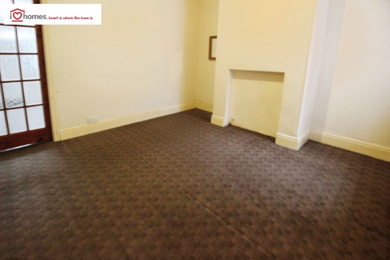 Property photo 3 of 12 Photo 9