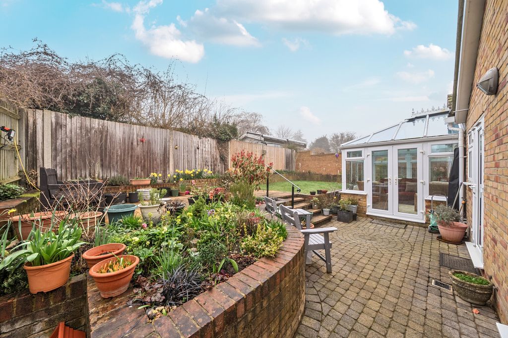 Property photo 3 of 16