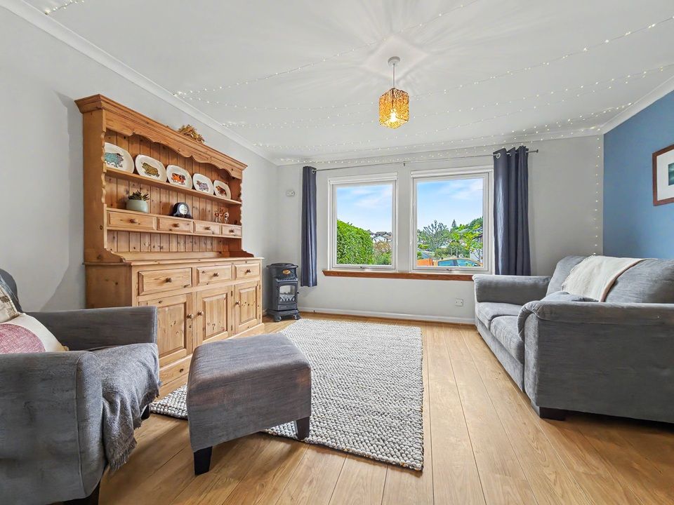 Property photo 2 of 23