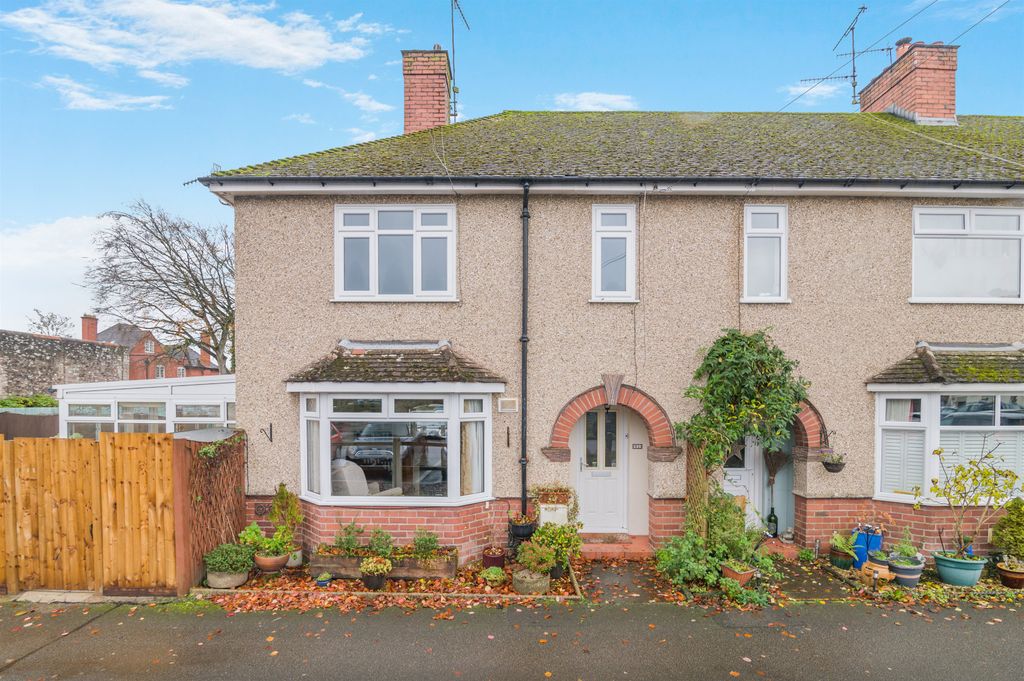 Property photo 1 of 22