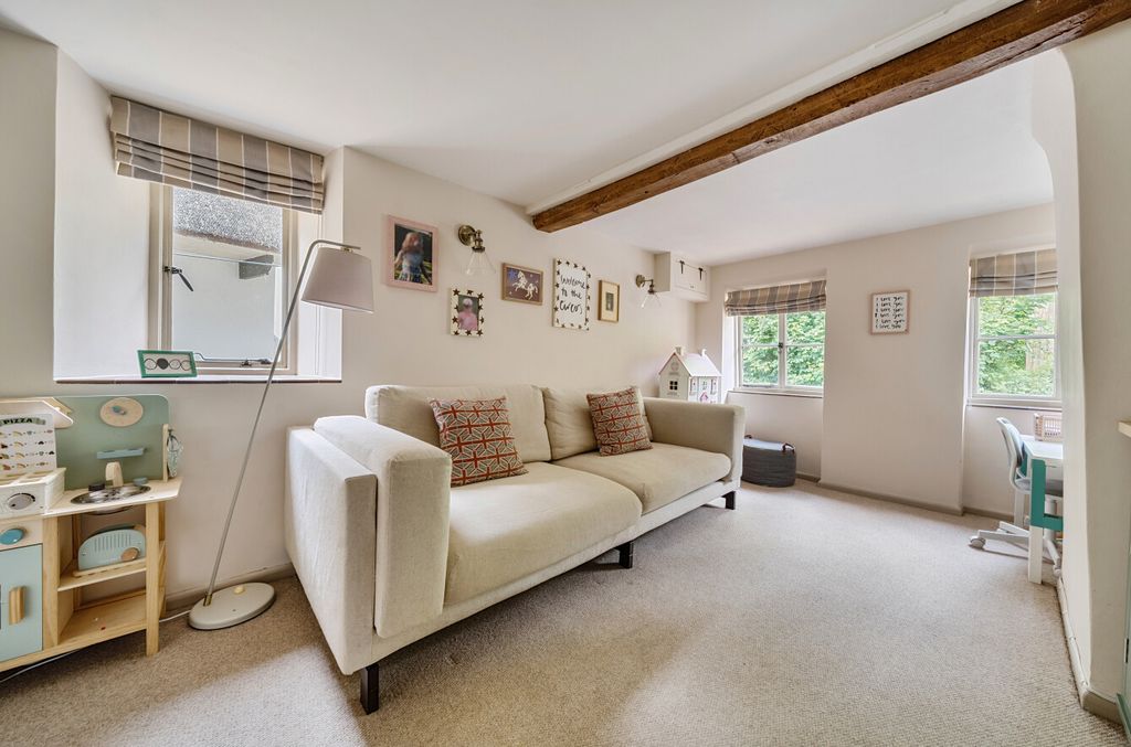 Property photo 3 of 15 1306586-19-6846B3...