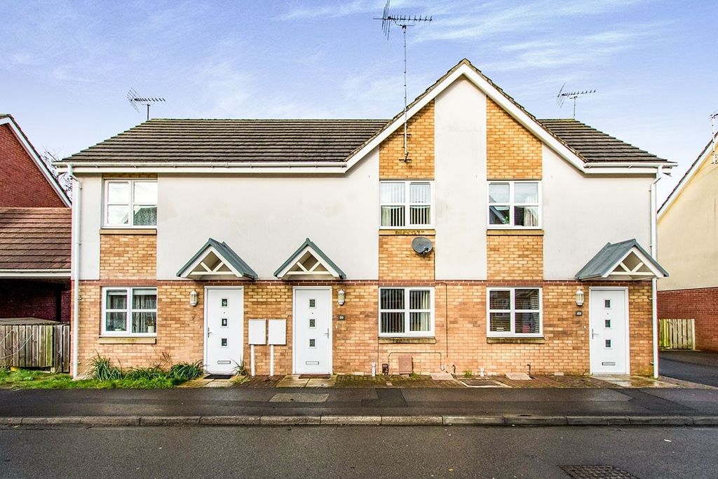 Property photo 1 of 8 Front