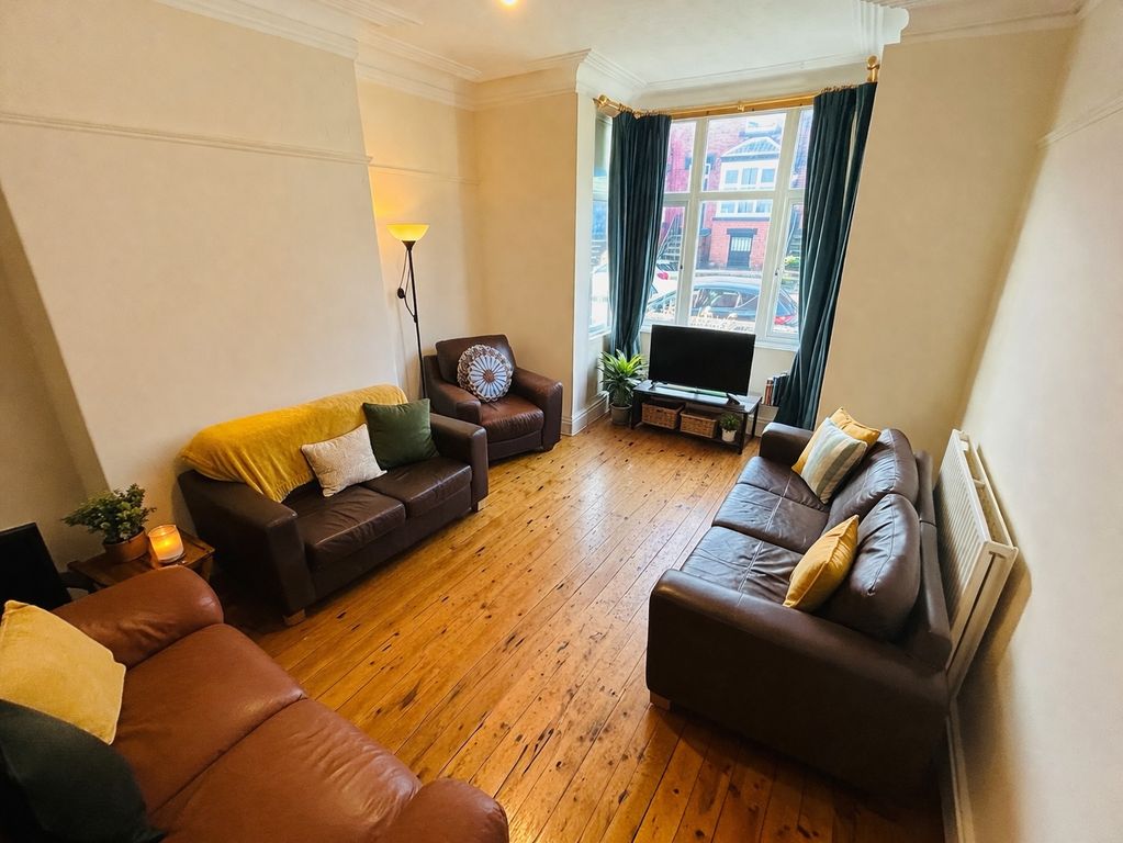 Property photo 1 of 12 Picture No. 17