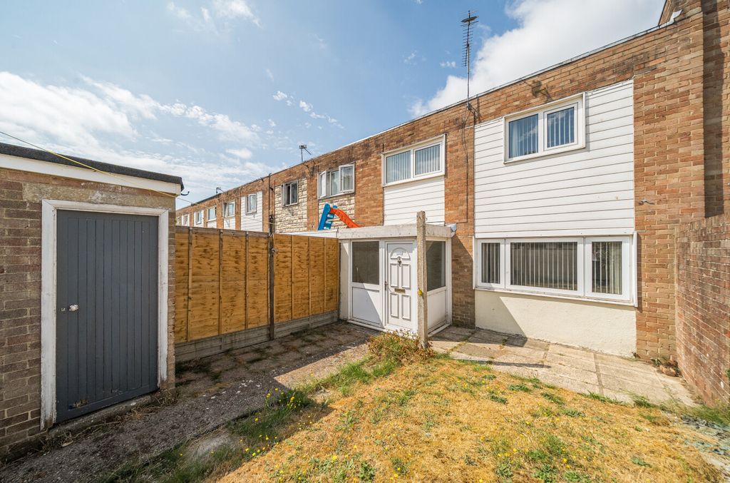 Property photo 2 of 10 1496402-20-6A68Fb...