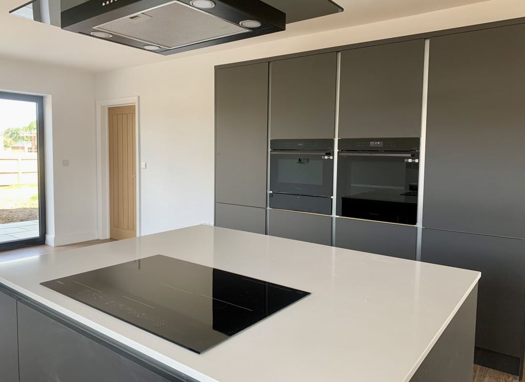 Property photo 3 of 4