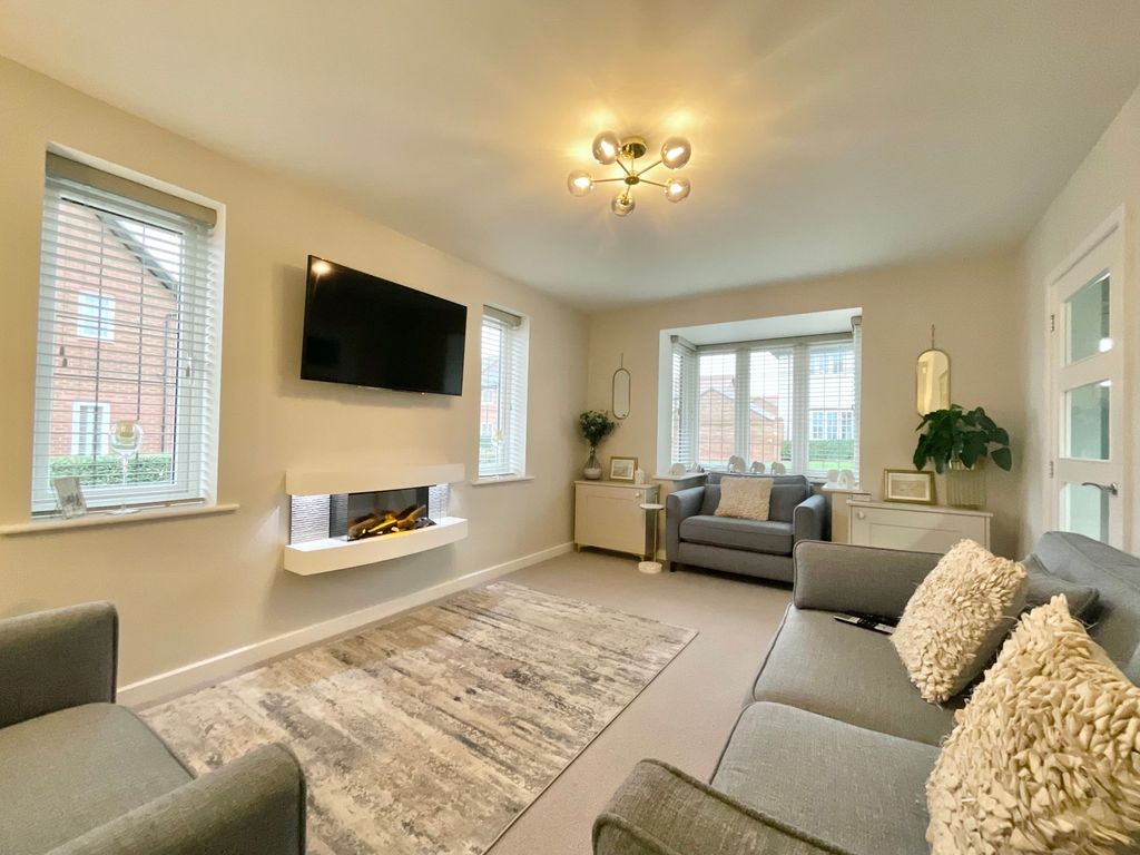 Property photo 2 of 21