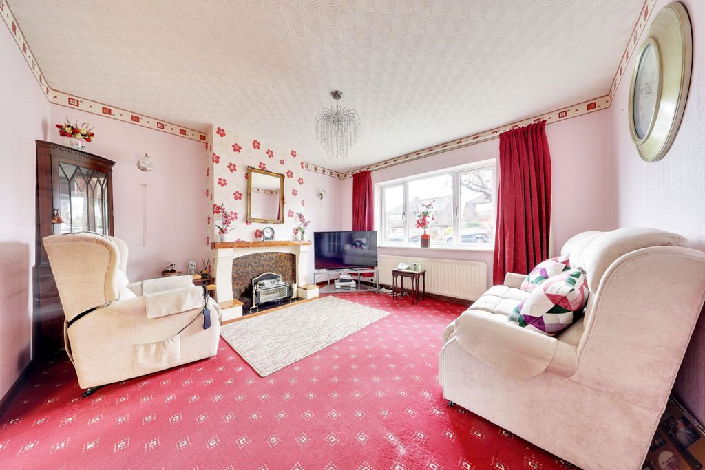 Property photo 3 of 15