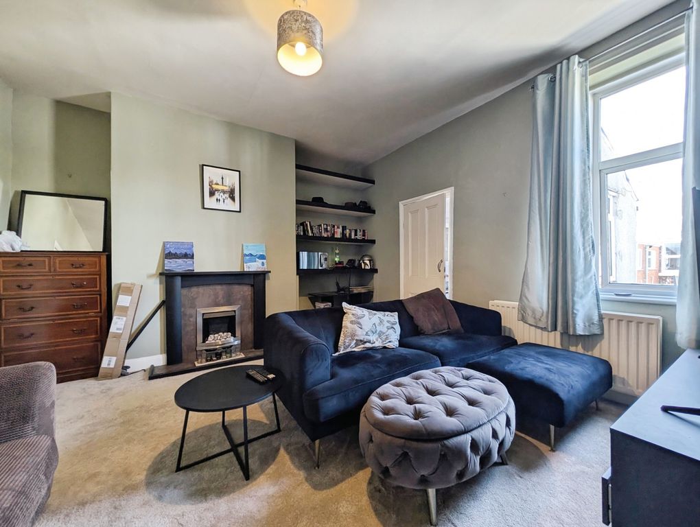 Property photo 2 of 7 Pbox-Img.Jpg