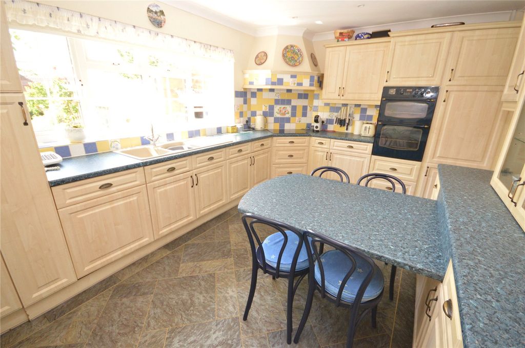 Property photo 3 of 24 Picture No. 21